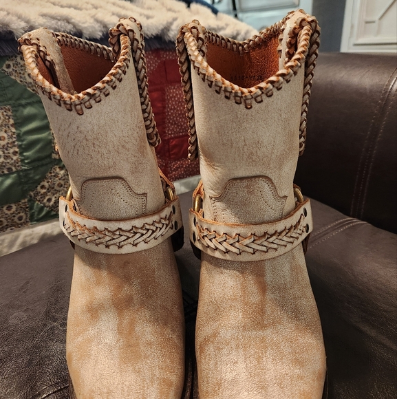Cleo + WOLF Cream Ankle Cowgirl Boots - Picture 12 of 14
